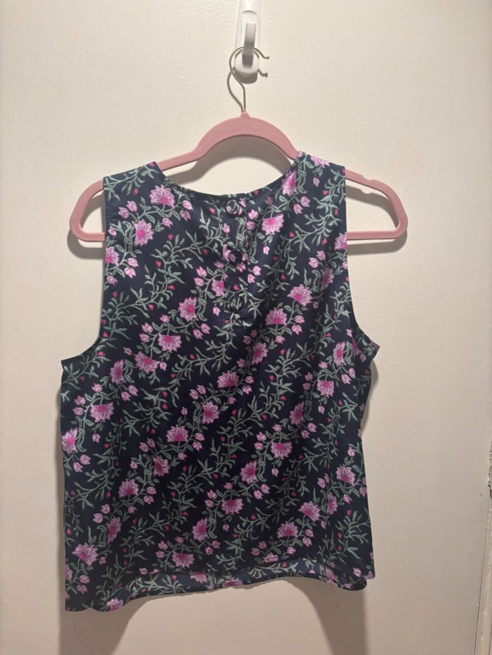 ## ✨ J. Crew Navy Floral Silk-Blend Sleeveless Blouse ✨ - Picture 2 of 4